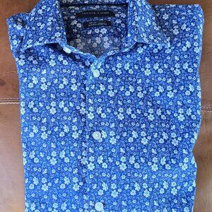 Tommy Hilfiger Supima Cotton Slim Fit Blue Floral Button Down Shirt Men’s Size L